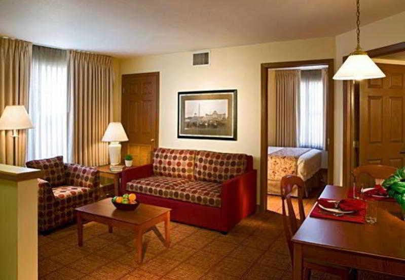 Towneplace Suites Minneapolis West/St. Louis Park Exterior photo